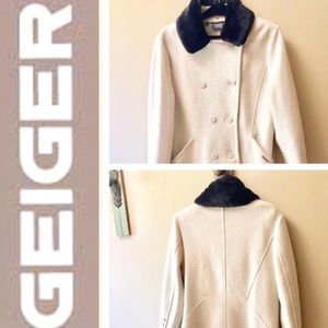 GEIGER WINTER WHITE COAT WITH FUR COLLAR